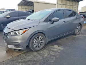 Nissan Versa SV 1.6L 4 2021