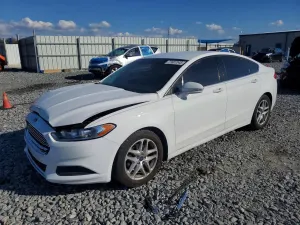 Ford Fusion SE 2.5L 4 2015