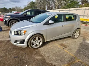 Chevrolet Aveo (Sonic) LTZ 1.4L 4 2014