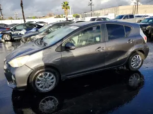 Toyota Prius 1.5L 4 2013