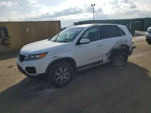 Kia Sorento LX 2.4L 4 2013