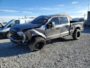 Ford F-350 SUPER DUTY 6.7L 8 2023