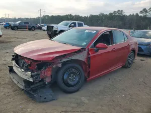 Toyota Camry SE 2.5L 4 2022