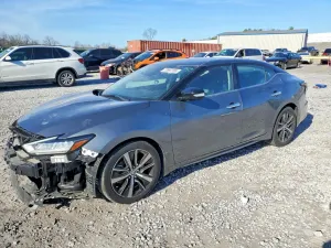 Nissan Maxima SV 3.5L 6 2021
