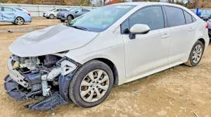 Toyota Corolla LE 1.8L 4 2021