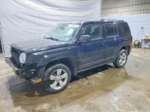 Jeep Patriot LATITUDE 2.4L 4 2015