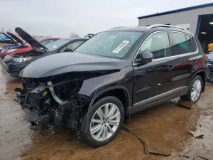 Volkswagen Tiguan S 2.0L 4 2016