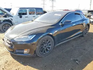 Tesla Model S 2015