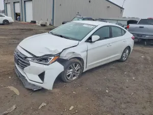 Hyundai Elantra 2.0L 4 2019