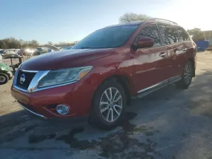 Nissan Pathfinder S 3.5L 6 2015