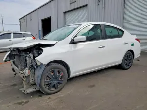 Nissan Versa S 1.6L 4 2018