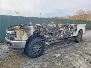 Ford F-250 6.7L 8 2017