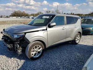 Kia Soul LX 2.0L 4 2023
