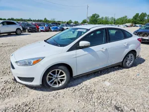 Ford Focus SE 2.0L 4 2017
