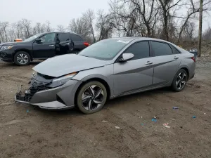 Hyundai Elantra SEL 2.0L 4 2023