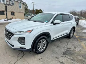Hyundai Santa Fe SE 2.4L 4 2019