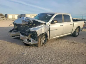 Dodge RAM 5.7L 8 2011