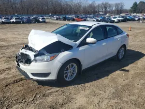Ford Focus SE 2.0L 4 2016