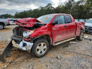 Toyota Tundra DOUBLE CAB SR 5.7L 8 2015