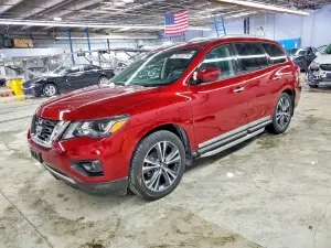 Nissan Pathfinder S 3.5L 6 2019