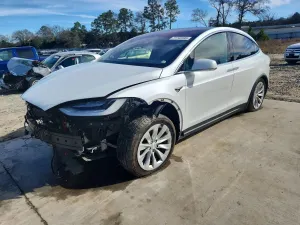 Tesla Model X 2020