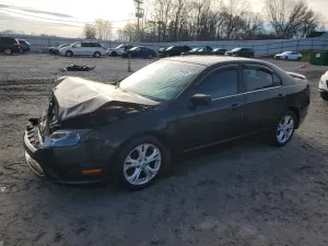 Ford Fusion SE 2.5L 4 2012