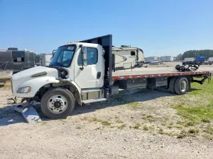 Freightliner Business Class M2 6.7L 6 2021