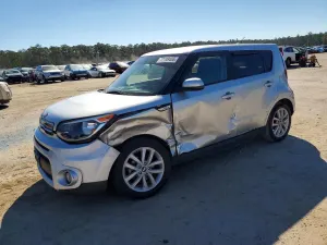 Kia Soul + 2.0L 4 2018