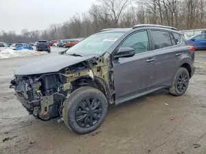 Toyota Rav4 LE 2.5L 4 2014