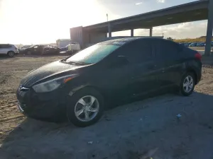 Hyundai Elantra SE 1.8L 4 2015