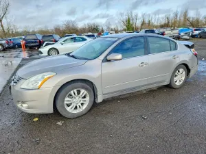 Nissan Altima BASE 2.5L 4 2012