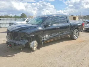 Nissan Titan SV 5.6L 8 2019