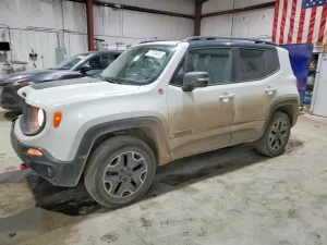 Jeep Renegade TRAILHAWK 2.4L 4 2016