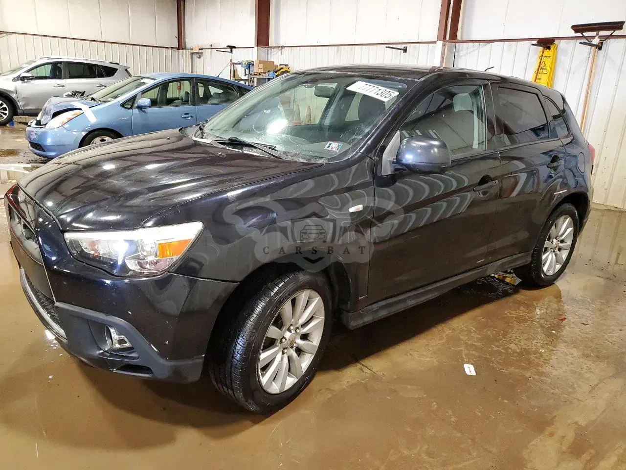 Mitsubishi Outlander SE 2.0L 4 2011