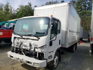 Isuzu NPR 6.6L 8 2021