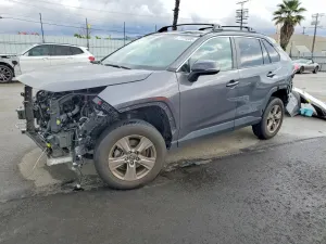 Toyota Rav4 XLE 2.5L 4 2023