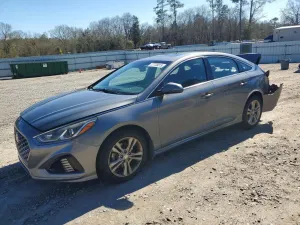 Hyundai Sonata LIMITED 2.4L 4 2019