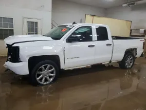 Chevrolet Silverado 1500 K1500 CUSTOM 5.3L 8 2017