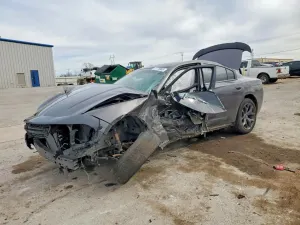 Dodge Charger SXT 3.6L 6 2020