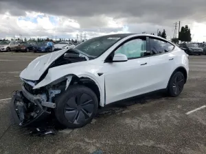 Tesla Model Y 2026