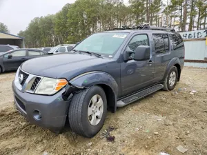 Nissan Pathfinder S 4.0L 6 2012