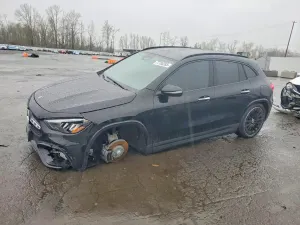 Mercedes-Benz GLA 2.0L 4 2025