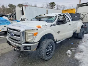 Ford F-350 SUPER DUTY 6.7L 8 2015