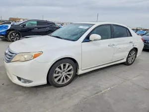 Toyota Avalon BASE 3.5L 6 2012