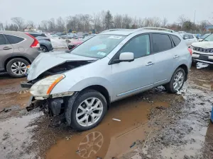 Nissan Rogue 2.5L 4 2013