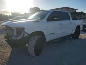 RAM 1500 5.7L 8 2021