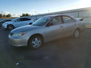 Toyota Camry LE 2.4L 4 2003