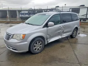 Chrysler Town & Country TOURING 3.6L 6 2012