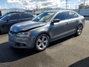 Volkswagen Jetta BASE 2.0L 4 2014