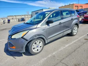 Ford Escape S 2.5L 4 2014